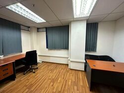 Heng Loong Building (D23), Factory #555804141